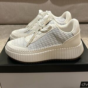 DV Dolce Vita Women’s Fay White Platform Sneakers New 7.5​